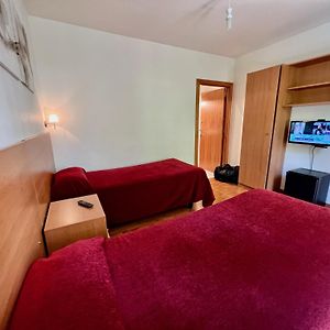 Hostal Madrazo